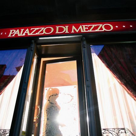 Hotel Palazzo Di Mezzo Carru ภายนอก รูปภาพ