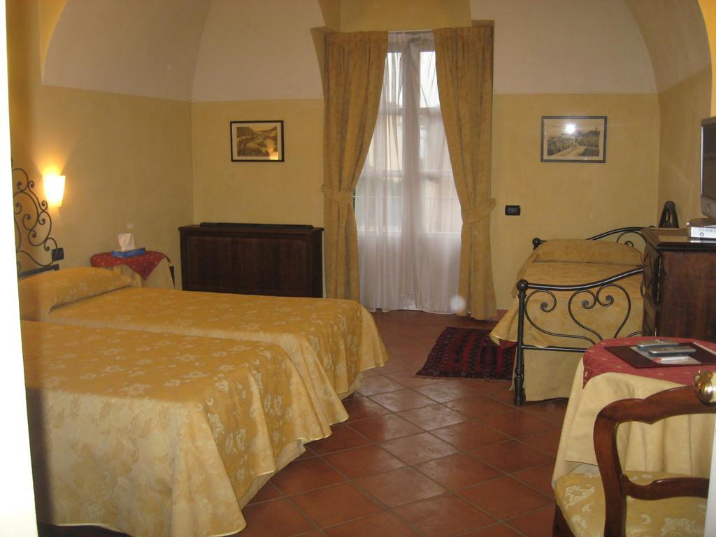 Hotel Palazzo Di Mezzo Carru ห้อง รูปภาพ
