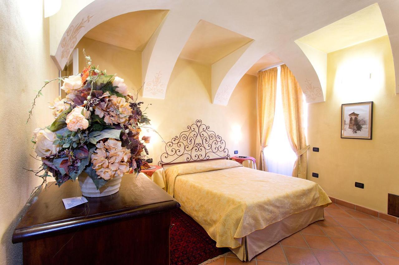 Hotel Palazzo Di Mezzo Carru ภายนอก รูปภาพ
