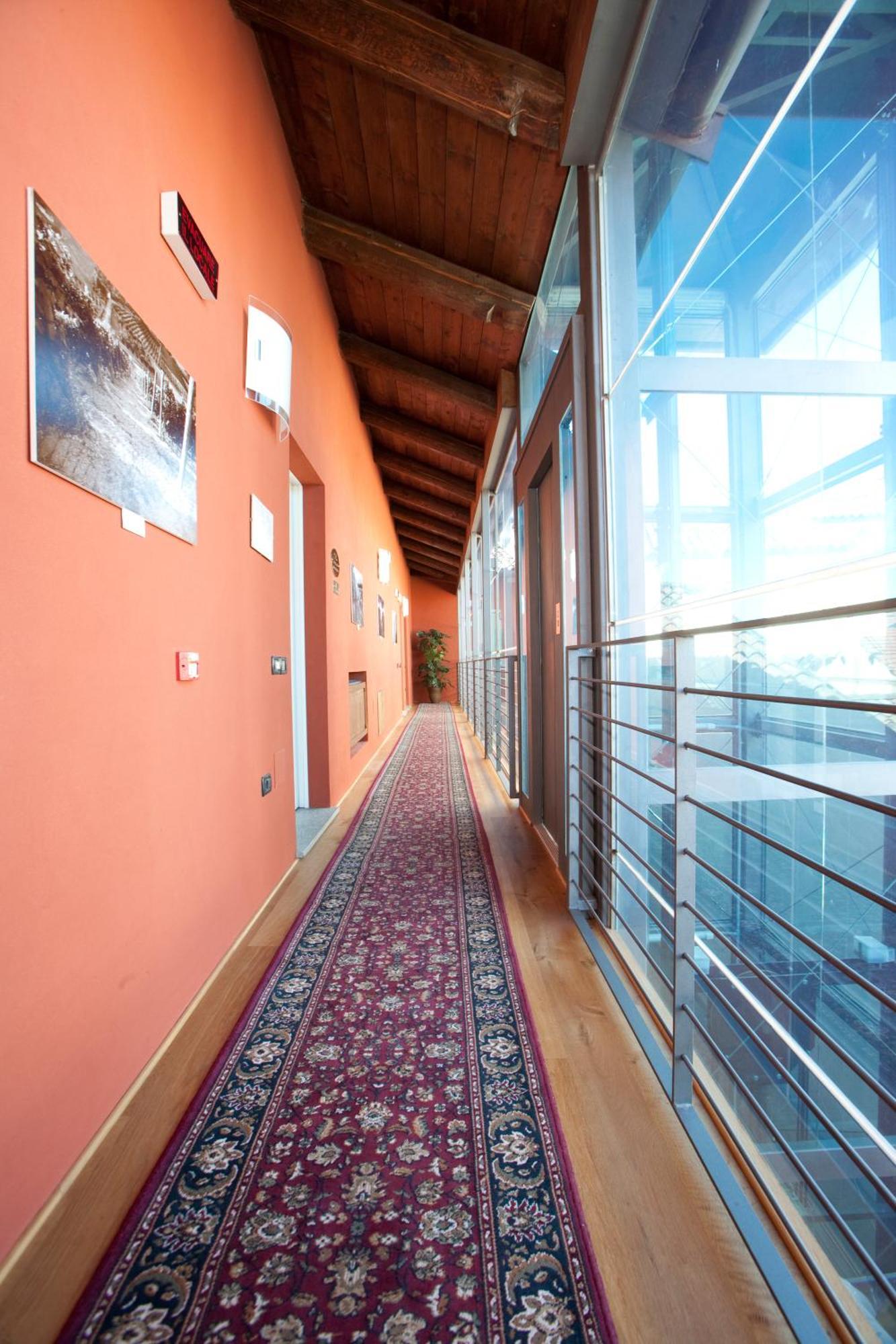 Hotel Palazzo Di Mezzo Carru ภายนอก รูปภาพ