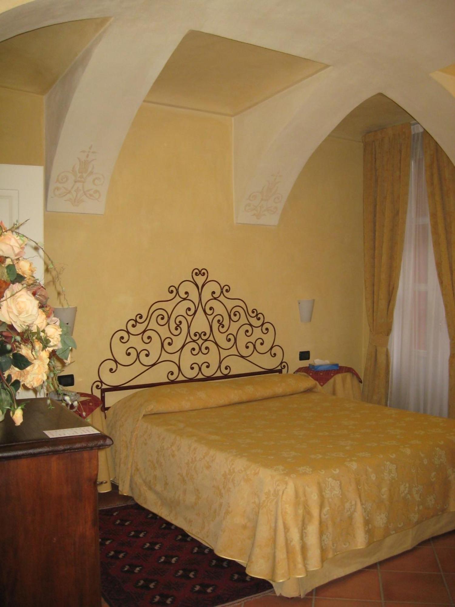 Hotel Palazzo Di Mezzo Carru ห้อง รูปภาพ