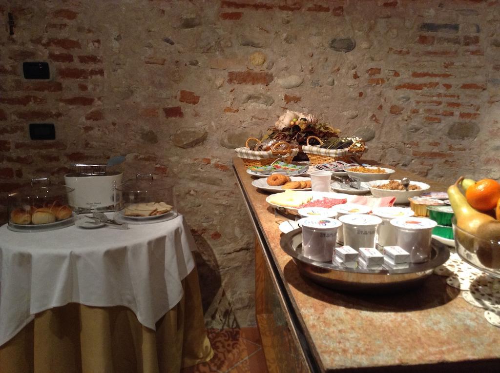 Hotel Palazzo Di Mezzo Carru ภายนอก รูปภาพ