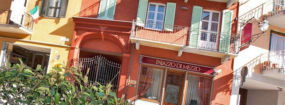 Hotel Palazzo Di Mezzo Carru ภายนอก รูปภาพ