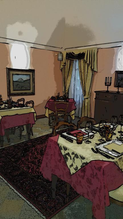 Hotel Palazzo Di Mezzo Carru ภายนอก รูปภาพ
