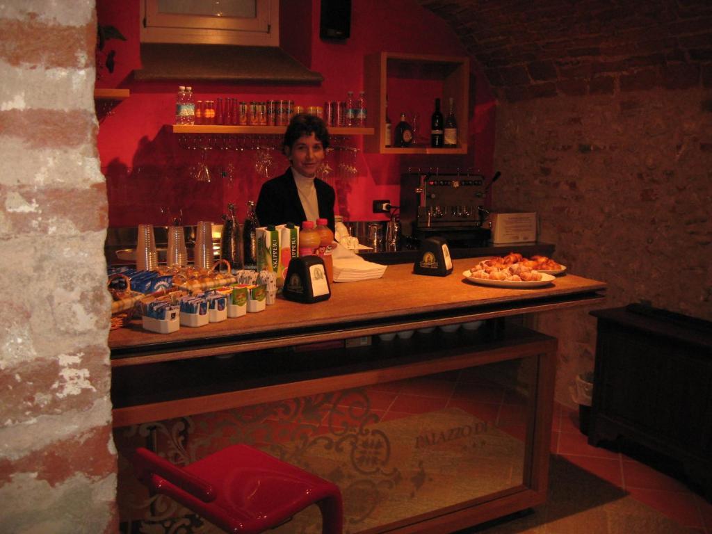 Hotel Palazzo Di Mezzo Carru ภายนอก รูปภาพ
