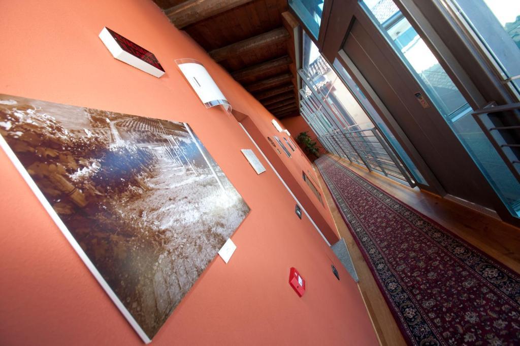 Hotel Palazzo Di Mezzo Carru ภายนอก รูปภาพ