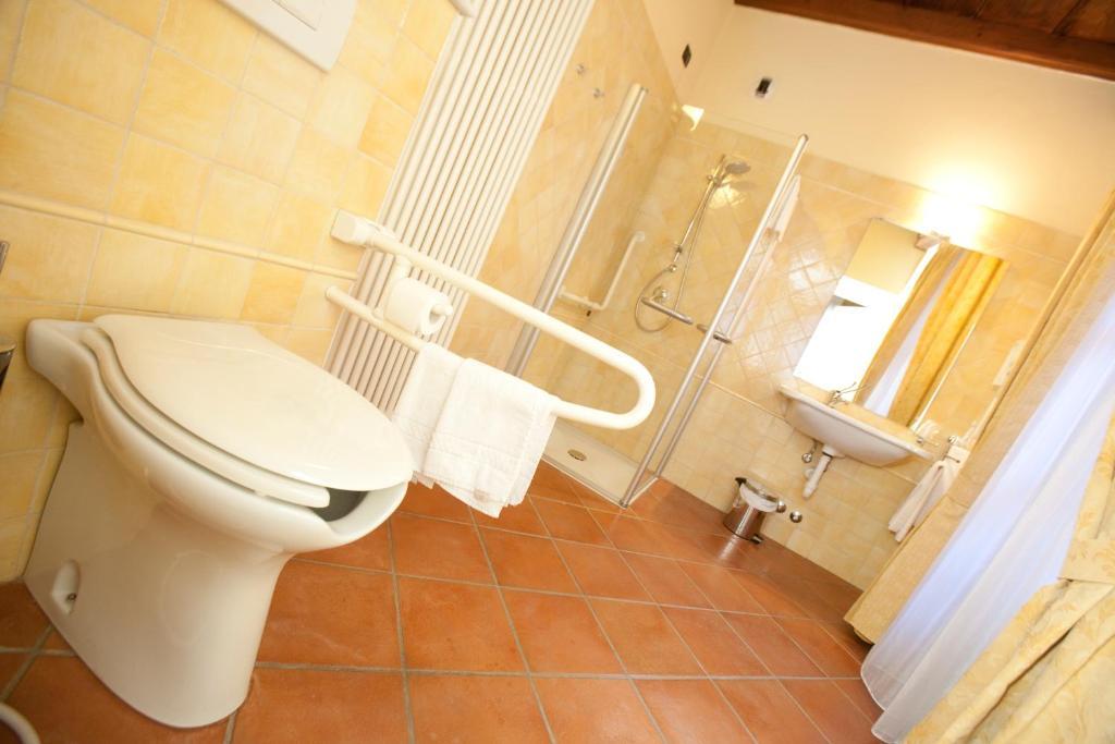 Hotel Palazzo Di Mezzo Carru ภายนอก รูปภาพ