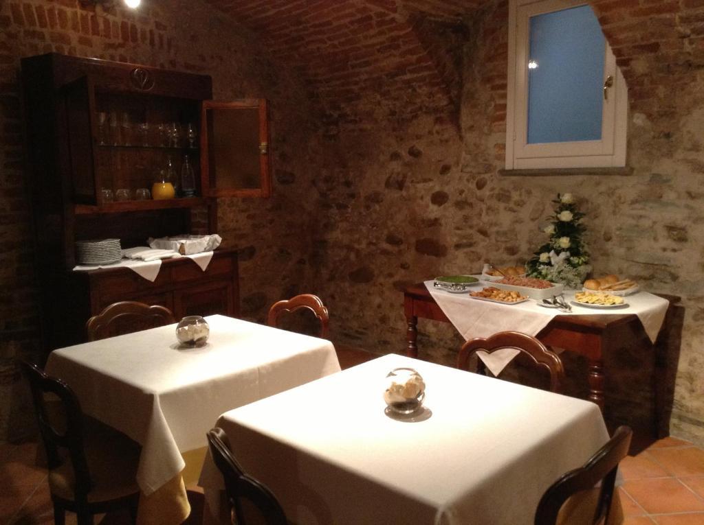 Hotel Palazzo Di Mezzo Carru ภายนอก รูปภาพ
