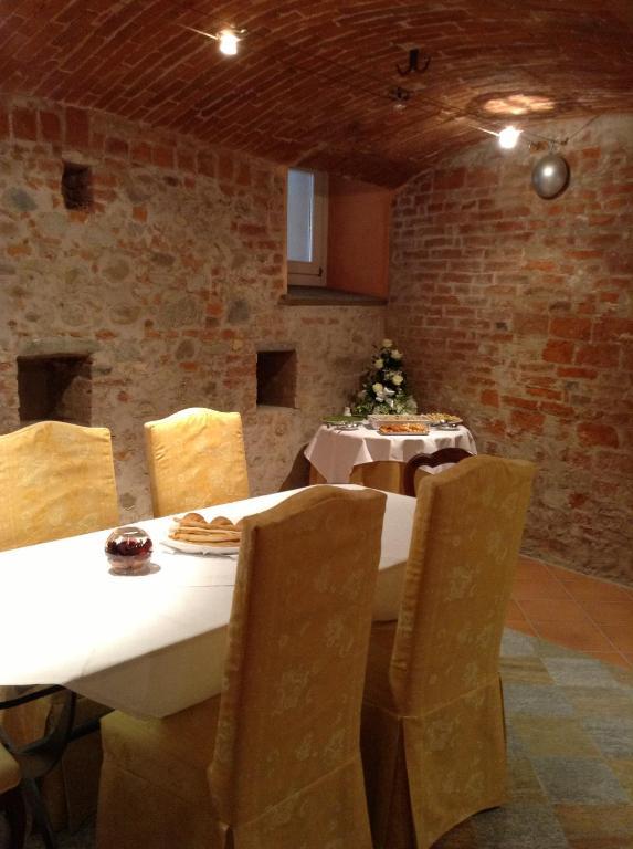 Hotel Palazzo Di Mezzo Carru ภายนอก รูปภาพ