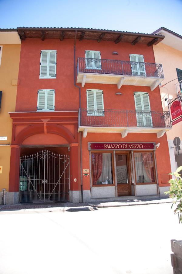 Hotel Palazzo Di Mezzo Carru ภายนอก รูปภาพ